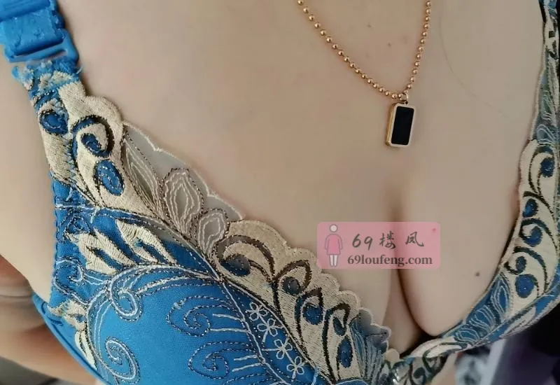 浦东龙阳路三通熟女 - 上海-浦东新区 楼凤实拍第1张