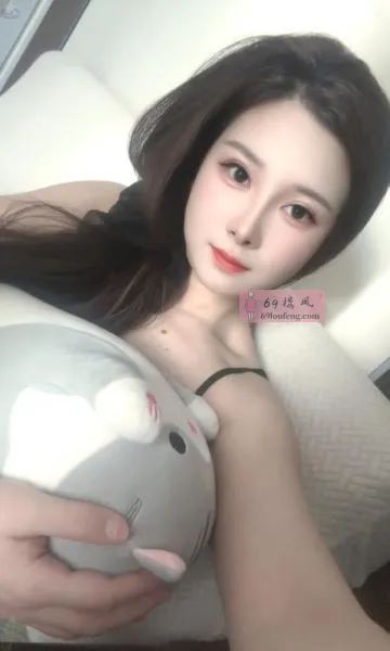 美女兜兜 - 江苏-无锡 楼凤实拍第2张