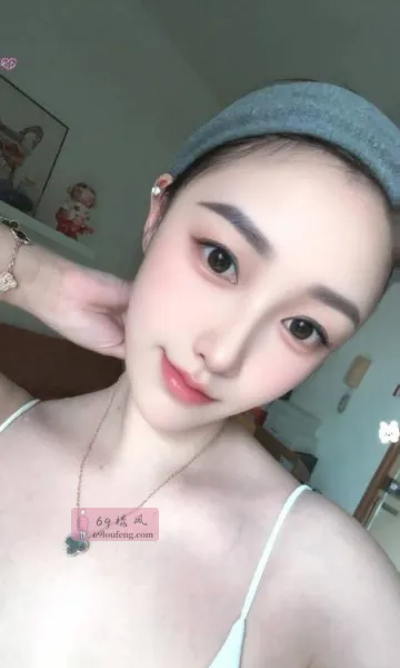 胸大皮肤白茶茶老师 - 广东-深圳 楼凤实拍第3张