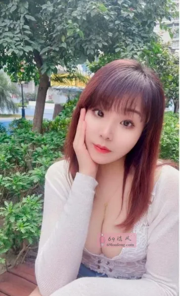 青羊大胸美女晴晴 - 四川-成都 楼凤实拍第2张