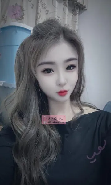 170长腿美女 - 四川-成都 楼凤实拍第1张