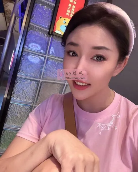 汉阳大长腿御姐雯宝 - 湖北-武汉 楼凤实拍第4张