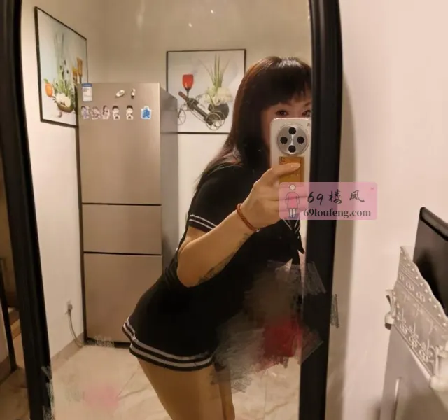 服务型黑丝少妇 - 广东-广州 楼凤实拍第1张