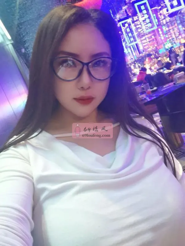 武侯区出击少妇莹儿 - 四川-成都 楼凤实拍第1张