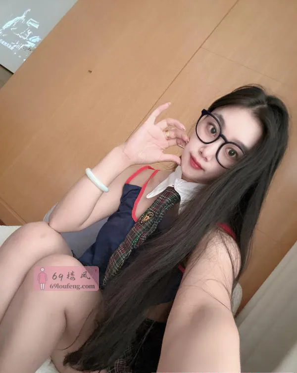 园区再体验颜值服务系 - 江苏-苏州 楼凤实拍第2张