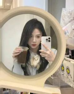 北京 - 朝阳区高颜值老师舌吻清新小茶依依实拍