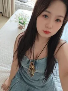 江苏 - 南京 宅男福利推荐：秦淮区不会说话听不到的女孩 实景