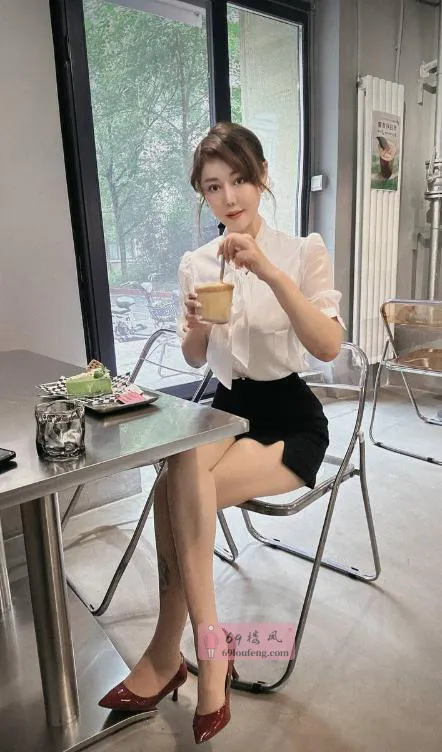 S型性感身材长腿老师 - 北京-朝阳区 楼凤实拍第2张
