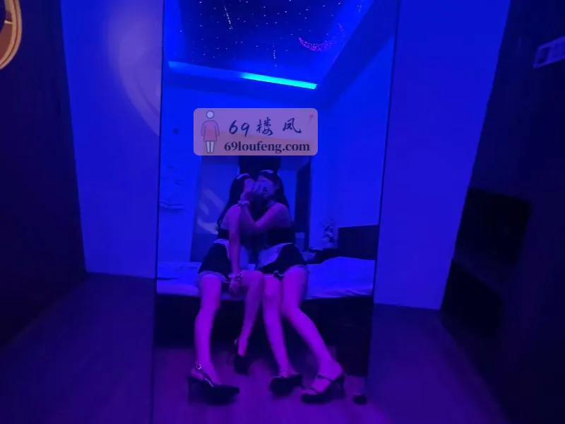 00后中项点点和吖吖 - 江苏-南京 楼凤实拍第2张