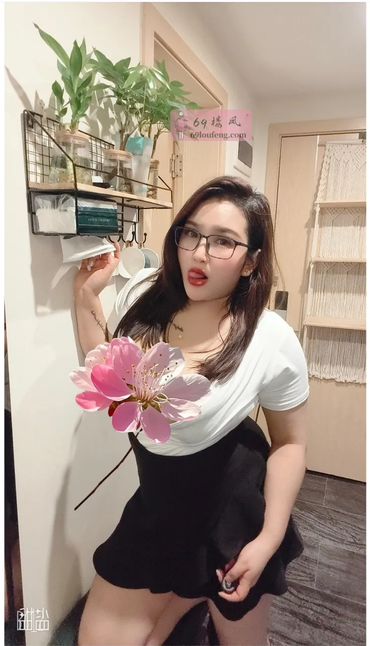 广州大奶牛米娜 - 广东-广州 楼凤实拍第1张