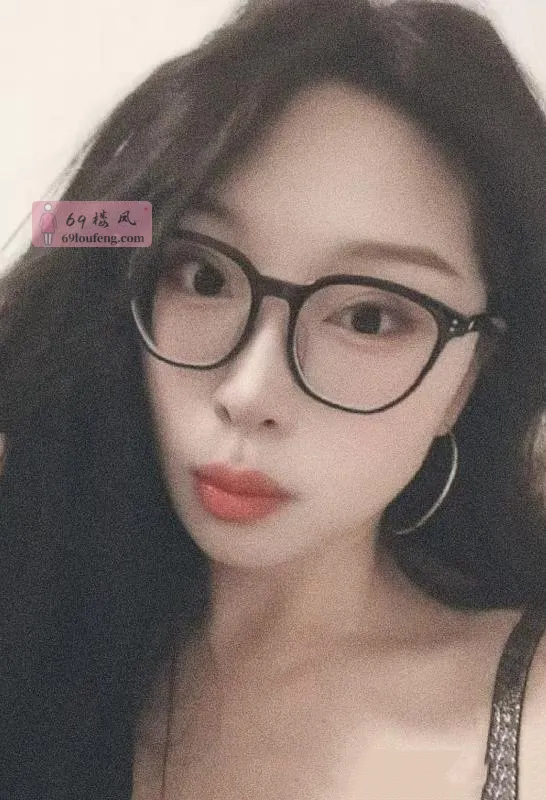天河区眼镜少妇芯芯 - 广东-广州 楼凤实拍第2张