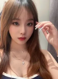 【独家】上海 - 普陀区 老师 风骚小嫩妹身材极品 内部实拍