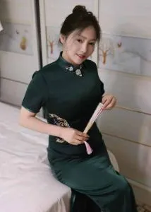 点击查看 江苏 - 南京 性价比旗袍熟女 更多实拍详情