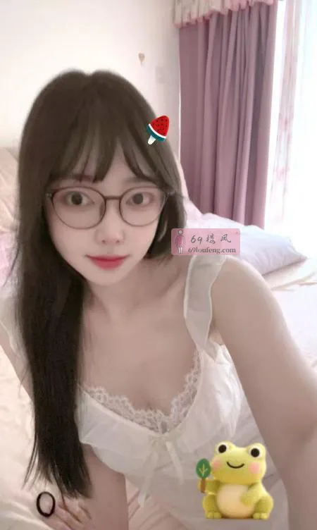 【南山区】温柔大胸眼镜老师 - 广东-深圳 楼凤实拍第1张