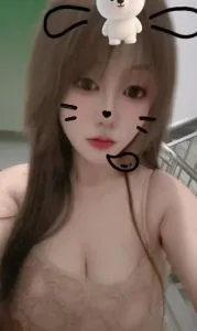 表妹过节归来 真实工作室环境 (地点：天津 - 河东区)