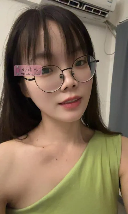 【宝安区】眼镜妹兼职诗诗 - 广东-深圳 楼凤实拍第2张