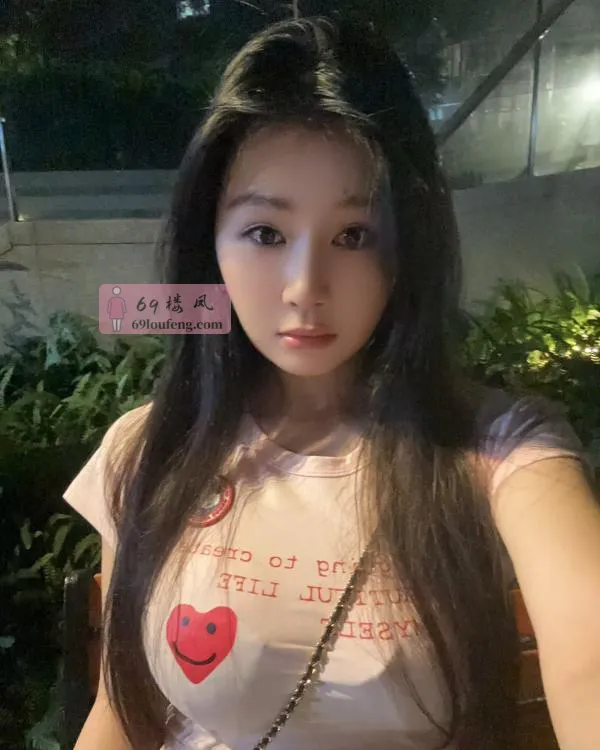 【龙华区】身材火辣天然F奶 - 广东-深圳 楼凤实拍第1张