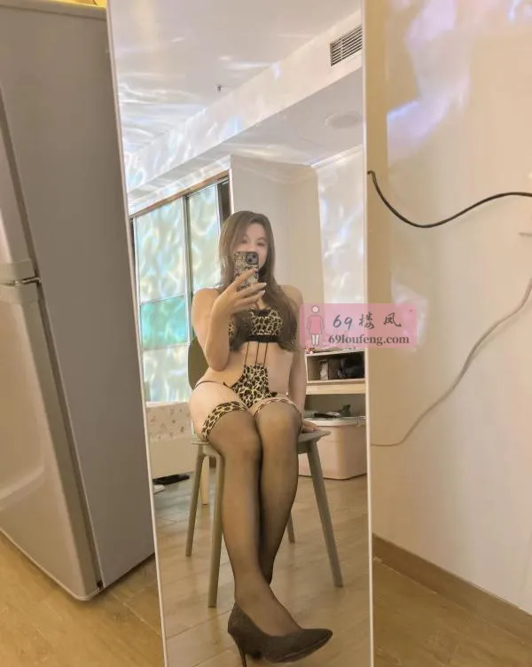 【宝安区】服务系骚露 - 广东-深圳 楼凤实拍第1张