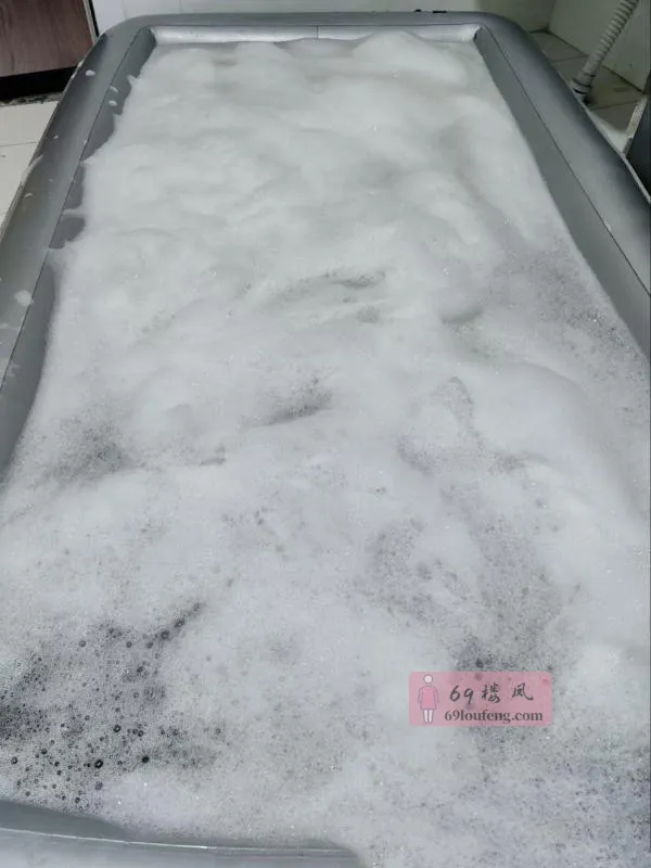 【洪山区】水床月月 - 湖北-武汉 楼凤实拍第4张