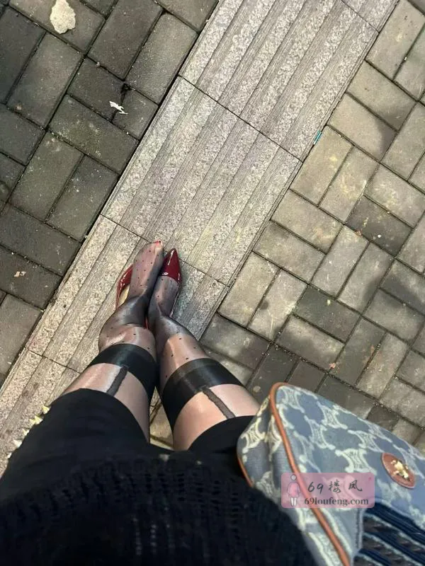 【汉阳区】车震萌物语 - 湖北-武汉 楼凤实拍第3张