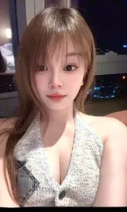 【安徽 - 合肥】拥有E罩杯的苗条女 最新实拍图片