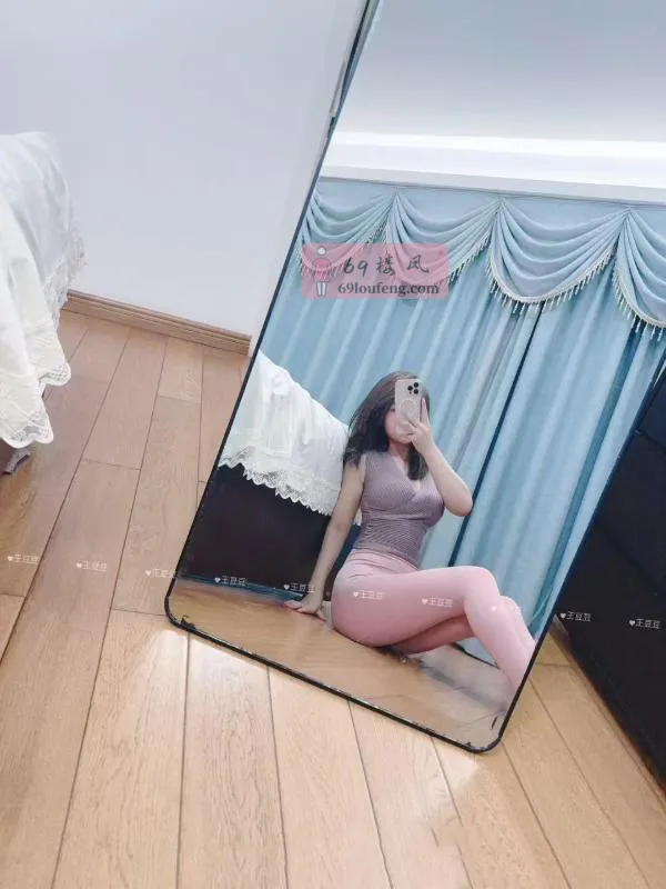 【园区】王豆豆巨乳萝莉 - 江苏-苏州 楼凤实拍第2张