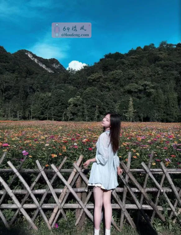 【园区】王豆豆巨乳萝莉 - 江苏-苏州 楼凤实拍第3张