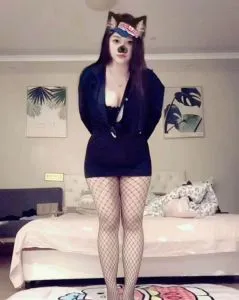 山东 - 青岛 宅男福利推荐：【城阳区】丰满风骚薇薇 实景