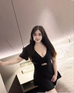 【姑苏区】城外肥臀大美妞 真实工作室环境 (地点：江苏 - 苏州)