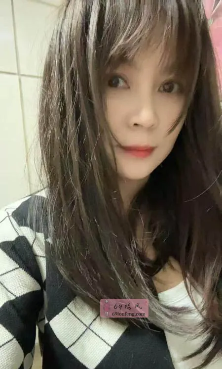 【秦淮区】周婷 - 江苏-南京 楼凤实拍第3张