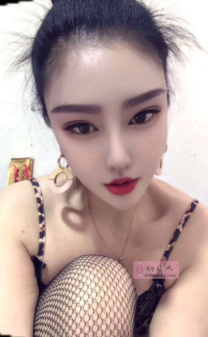 【管城区】大长腿御姐 - 河南-郑州 楼凤实拍第3张