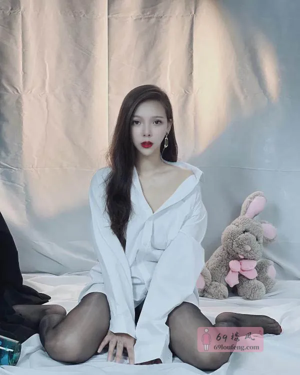 【南城】黑丝骚妇萱萱 - 广东-东莞 楼凤实拍第3张