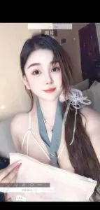 广东 - 深圳 楼凤圈口碑推荐：【福田区】佩琪小姐姐 照片