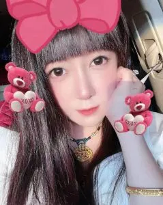 一元路丫头 真实工作室环境 (地点：湖北 - 武汉)