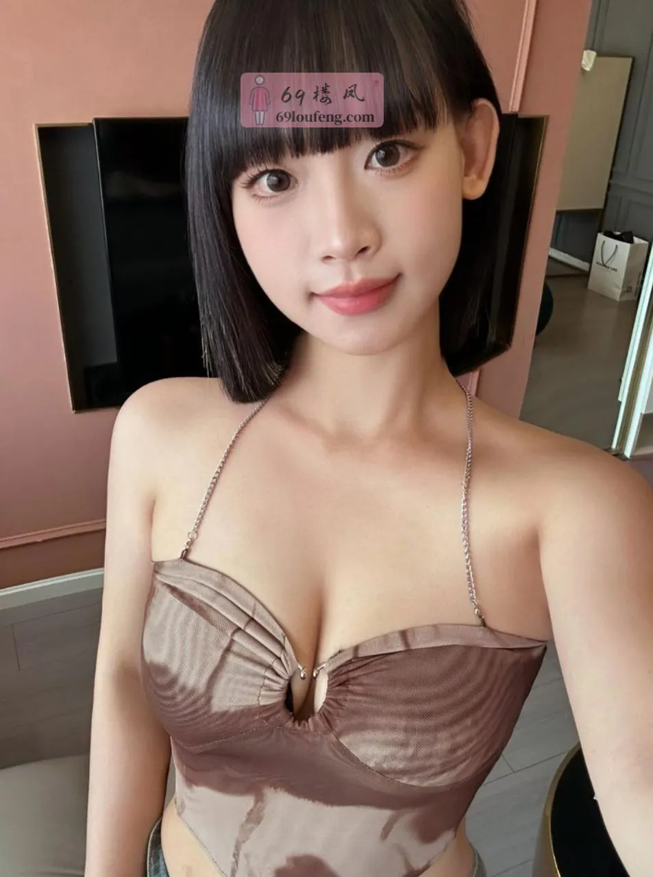 新市区兼职嫩妹 - 新疆-乌鲁木齐 楼凤实拍第2张