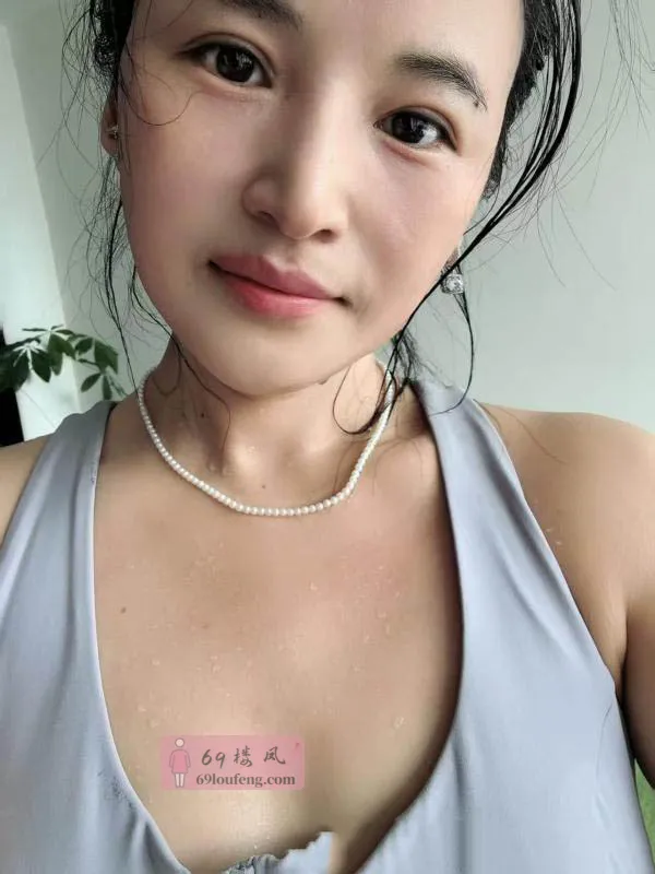 【钟楼区】花店老板娘 - 江苏-常州 楼凤实拍第3张