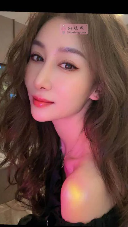 身材高挑大胸老师 - 北京-朝阳区 楼凤实拍第3张
