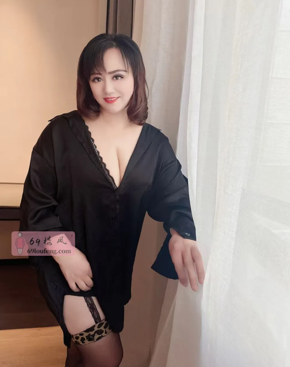 制服丝袜少妇 - 上海-杨浦区 楼凤实拍第2张