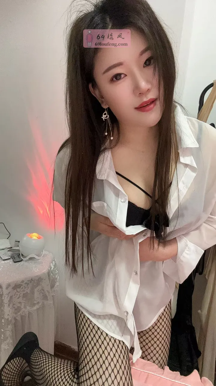 诱惑黑丝制服性感青青 - 广东-深圳 楼凤实拍第2张