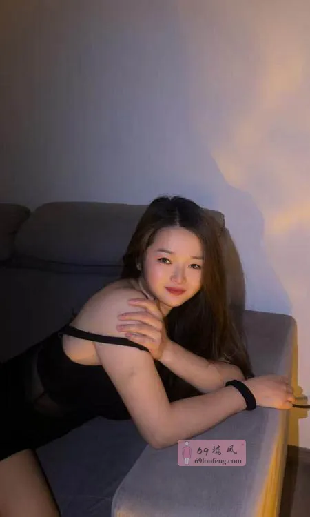 中项双飞两姐妹体验 - 江苏-南京 楼凤实拍第1张