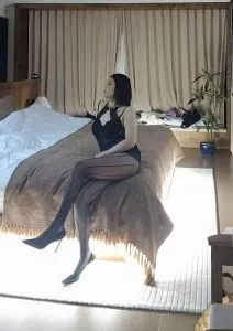 气质贵妇孟老师 真实工作室环境 (地点：四川 - 成都)