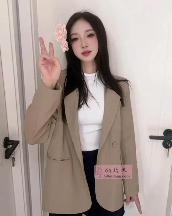 职业装泄火体验 - 江苏-南京 楼凤实拍第3张