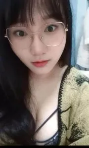 瑶海眼镜妹笑笑 现场拍摄照片 (安徽 - 合肥)