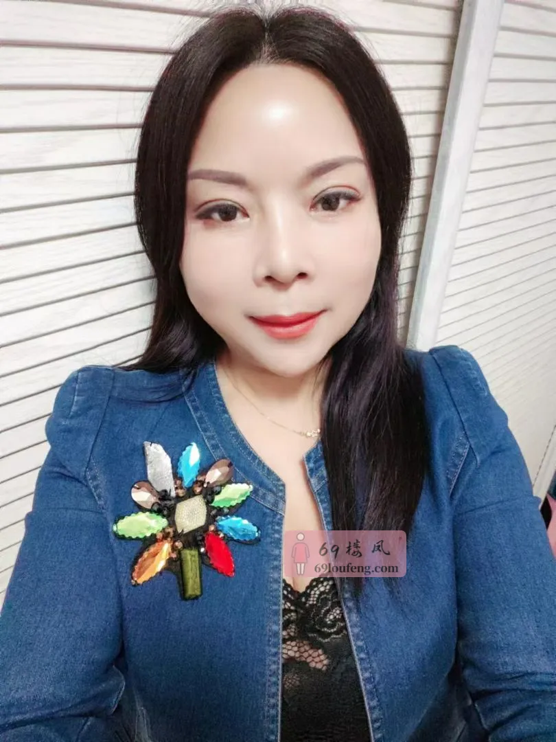 熟女芳姐 - 湖北-武汉 楼凤实拍第2张