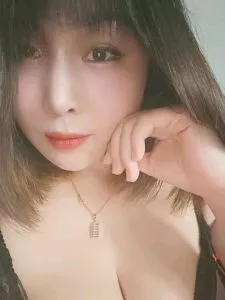 点击查看 四川 - 成都 东站柳叶儿 更多实拍详情