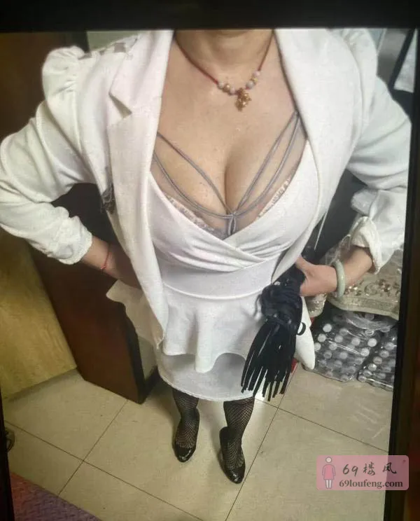 SM大胸泻火骚妇 - 重庆-沙坪坝区 楼凤实拍第3张