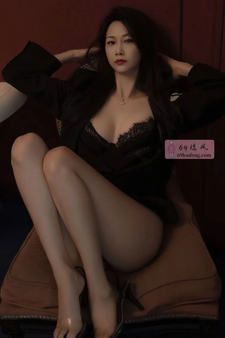 气质粉嫩大咪咪小骚货 - 江苏-南京 楼凤实拍第1张