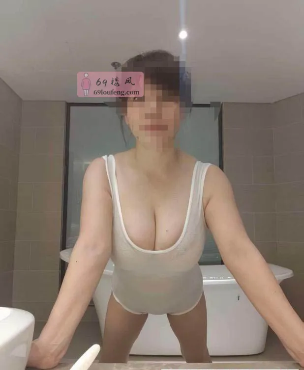 南通可三通巨乳熟女 - 江苏-南通 楼凤实拍第1张