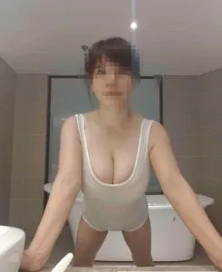 江苏 - 南通高颜值老师南通可三通巨乳熟女实拍