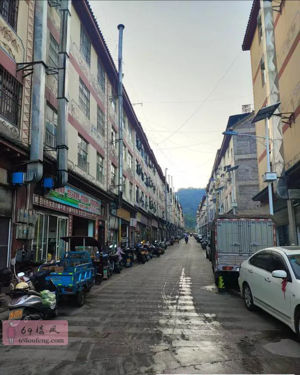 普洱巷子扫街 - 云南-普洱 楼凤实拍第1张